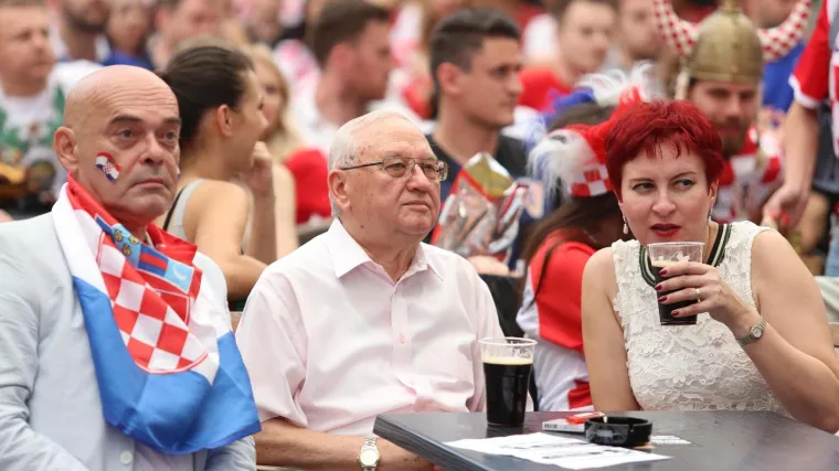'Sad morate do finala. Navijat ćemo za vas'