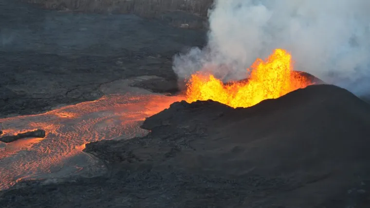 Užareni 'projektili' iz vulkana Kilauea pogodili brod i ozlijedili 23 ljudi