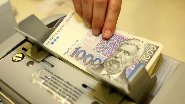 Direktor sam sa sobom potpisao 149 ugovora i 'pozajmio' 1,3 milijuna kuna