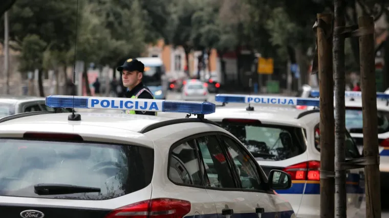 Jedna izgubila kontrolu i zabila se u zid. Napuhala skoro 3 promila!