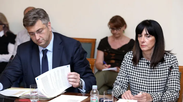 Vlada odlučila spustiti cijene udžbenika: 'Jako sam zadovoljna kako smo doradili ovaj zakon'
