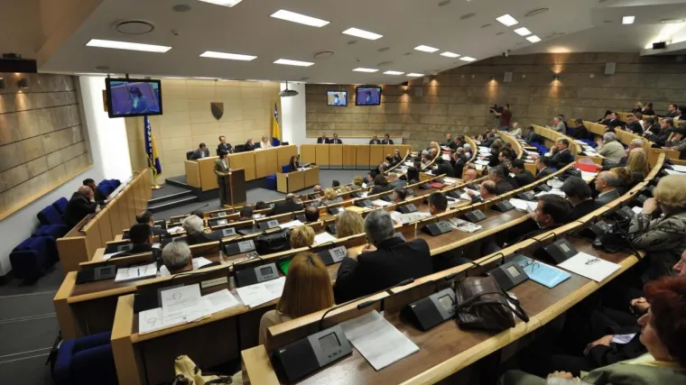 Pripremaju rezoluciju 'o osudi uplitanja Hrvatske u unutarnje poslove BiH'