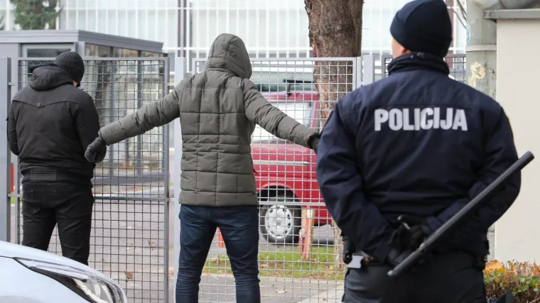 Od njih je izvukao 1,5 mil kuna, a policija ga traži otprije