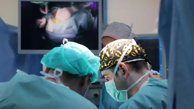 Veliki uspjeh hrvatskih liječnika: Prvi put izvedena operacija prostate kroz krvnu žilu!