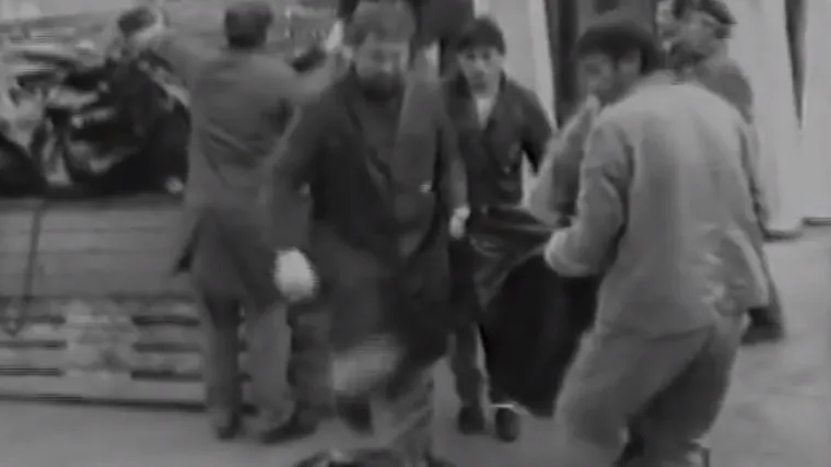 Otkrile ga fotografije na kojima je i vojnik povezan s Vučićem