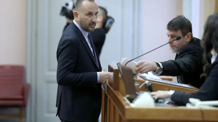 'Bio sam protiv Zakona o Ini, ali sam pogriješio što sam sačuvao kvorum vladajućima'