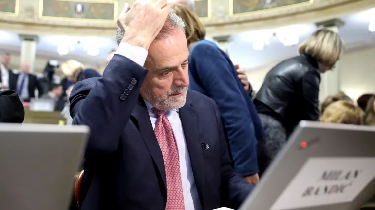 Bandić morao barem privremeno odustati od sportskog holdinga