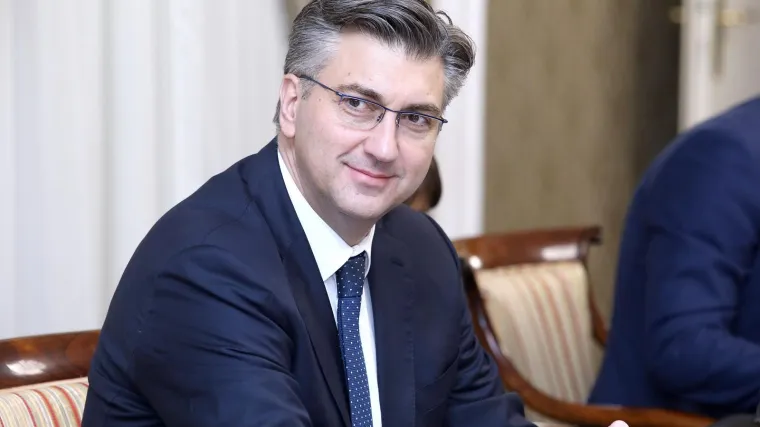 'On je kandidat za neku od vodećih funkcija u EU i UN-u'