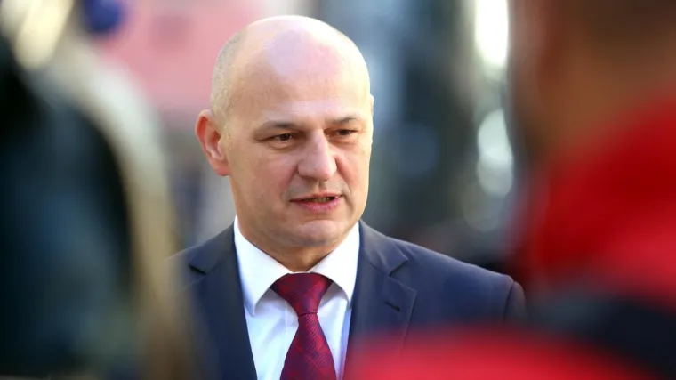 'Pristran je i ne može biti predsjednik Državnig izbornog povjerenstva'