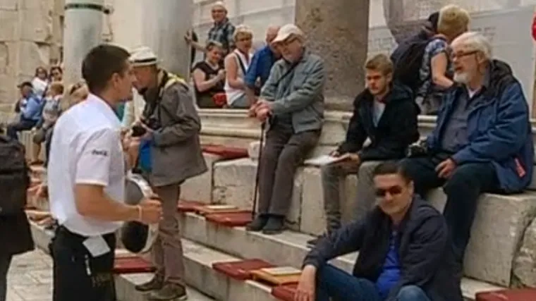 'Ako ne mislite ništa naručiti - nema ni sjedenja'