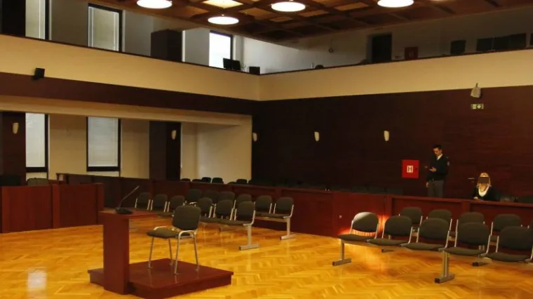 Zaposlenici bjelovarskih sudova i tužiteljstava organizirali mirni prosvjed