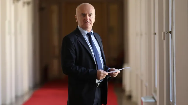 'U ovoj Vladi svatko ima aferu'