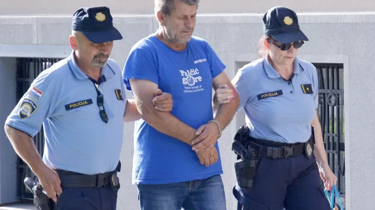 Vozač je zvao šefa i tražio zamjenskog vozača. On je prekršio obećanje