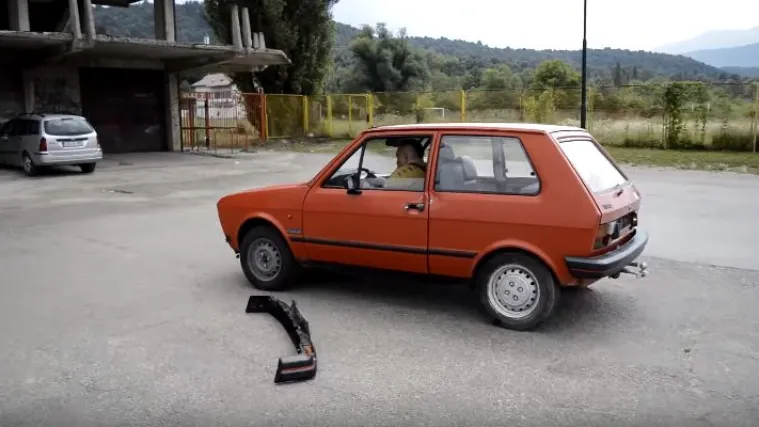 'Ne dimi se to iz auta, nemoj da te Tito čuje! To je magla vani'