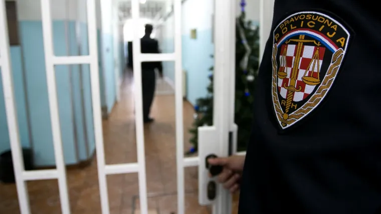 Zbog ukradene stvari od 540 kuna mora na osam mjeseci iza rešetaka