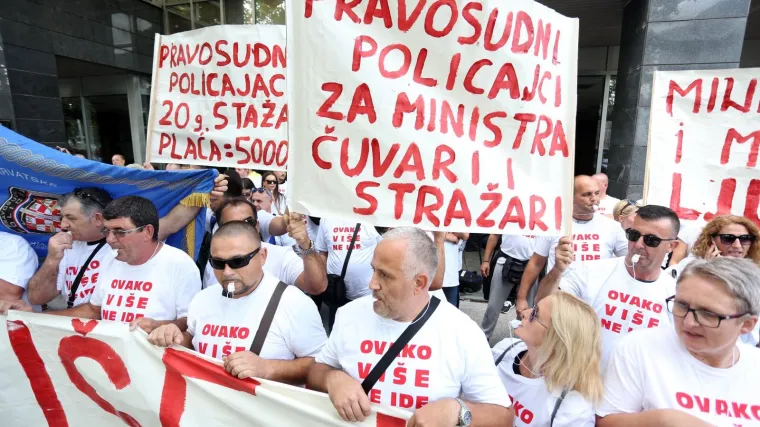 'Ovako više ne ide; Ne želimo iz zatvora na groblje'