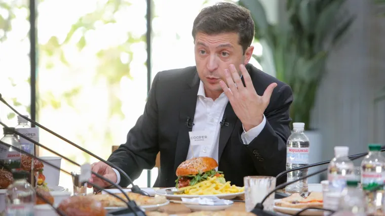 U fast-foodu održao konferenciju za novinare. Trajala je 12 sati!