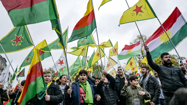 Prosvjedi zbog turske ofenzive u Siriji: 'Kurdi su nam pomogli protiv ISIL-a, a sad smo ih napustili'