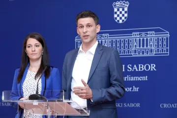 'Ova Vlada daje tek šminku': Most ima prijedlog za veće plaće zaposlenim roditeljima
