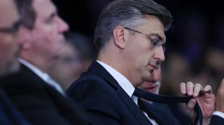 Pobunila se predsjednica Časnog suda; ne sviđa joj se nepoštivanje procedure pri izbacivanja članova HDZ-a