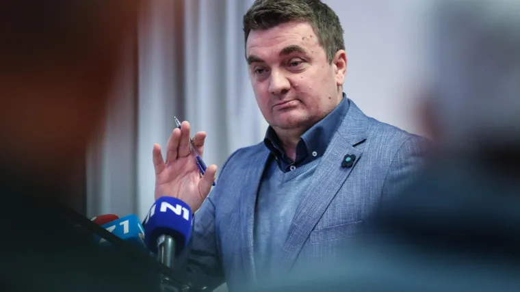 Komentirao je i navodu povezanost Modrića sa špijunskom mrežom