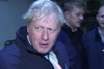 Boris Johnsonson se sakrio u hladnjak kako bi izbjegao pitanja novinara