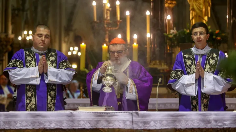 'Molimo Svevišnjega da nam svojim svjetlom obasja savjest i rasvijetli srce'