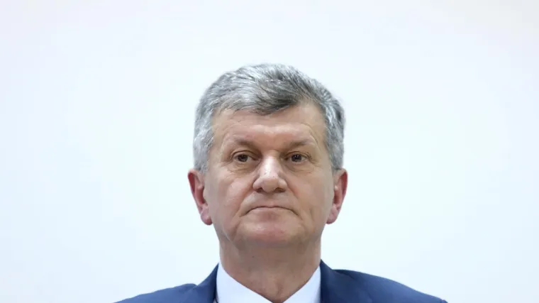 'Jedan Milan je pao, idemo po drugoga', 'Plenkovićevih 13. Najprotočnija Vlada do sada...'