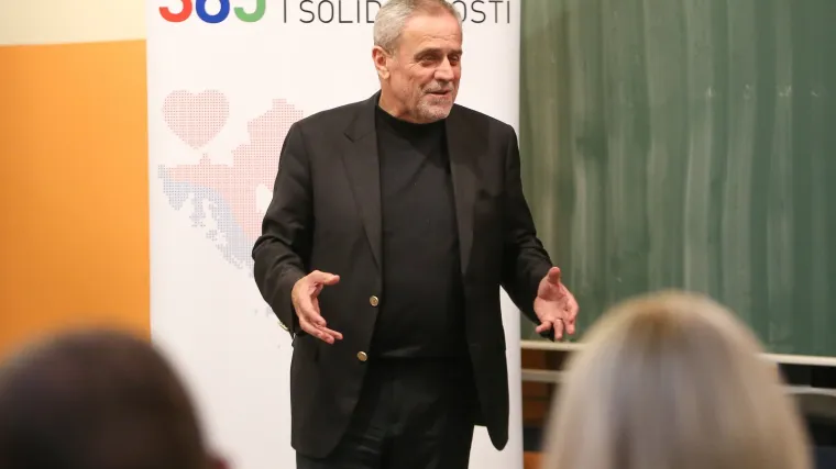 Povjerenstvo ne pokreće postupak protiv Bandića: 'Sam je podmirio trošak prijevoza na pogreb majke'