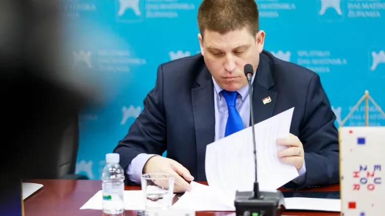 A osvrnuo se i na to što čeka poražene u HDZ-u