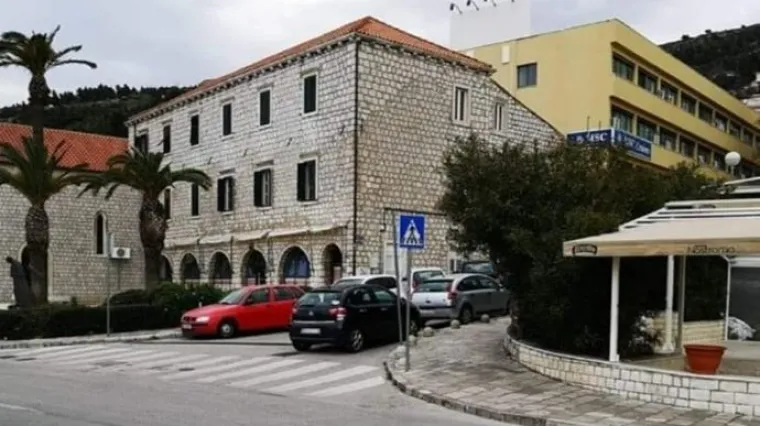 Dubrovčani pozivaju na samoizolaciju znakovitom fotkom koja je postala hit