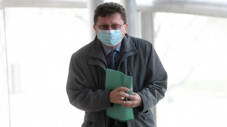 'Ili ne zna, ili ne razumije, ili svjesno laže, nema trećeg! A ima problem i s logikom'