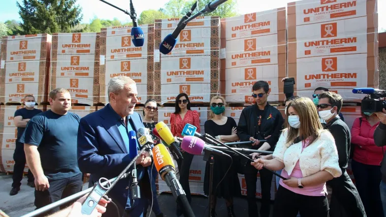 Uzima li novac s računa za posebne namjene? 'Ili kasni ili ima krive mjere'