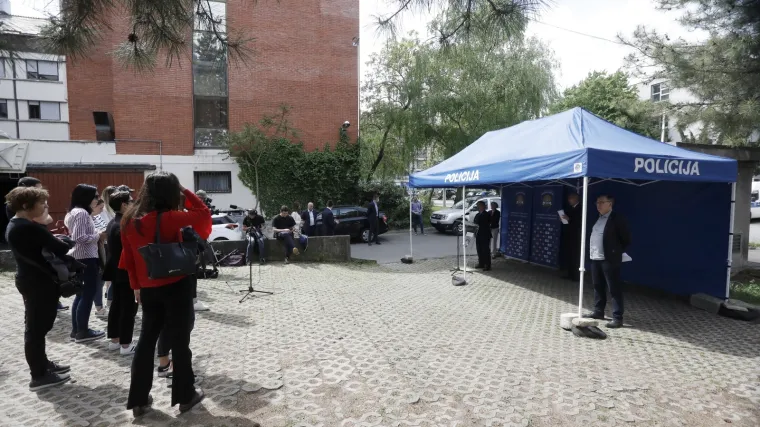 'Oni su rekli da se ne ide van jer se virusi posebno ponašaju nedjeljom'