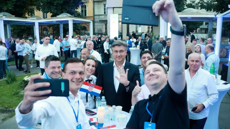 Koliko je HDZ-ov trijumf doista trijumfalan? Baš i ne toliko kad se pogleda broj glasova