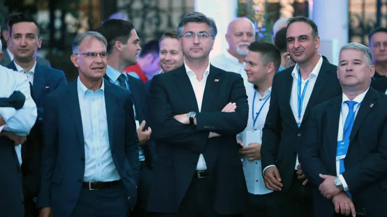 Novu Vladu će navodno obilježiti još jedan detalj - koji dugo nije viđen