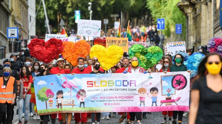 Povorka ponosa krenula s Markovog trga s maskama: 'Koja poruka se šalje? Da se jednostavno svi vole'