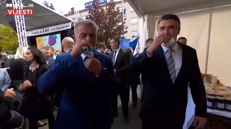 Milanović popio šljivovicu s najmoćnijim čovjekom Like: 'Ne prži'
