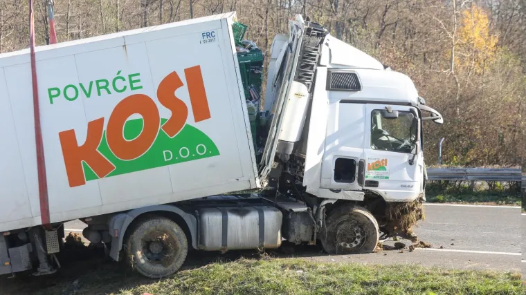 Vozač kamiona zaradio kaznenu prijavu