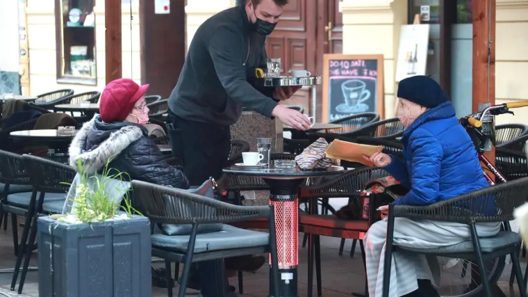 'Olakšajte mjere našim ugostiteljima, kod njih nisu žarišta zaraze'