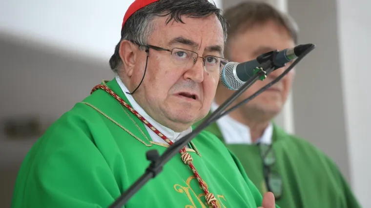 Kardinal Puljić je u bolnici zbog zaraze koronavirusom: 'U stabilnom je stanju'