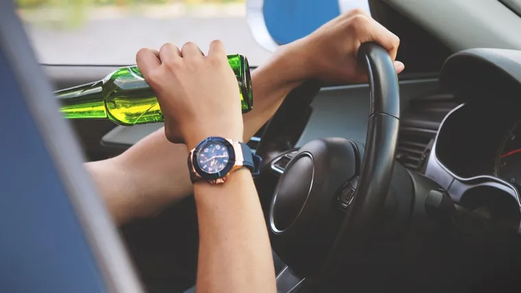 Policija kod Belišća zaustavila vozača, imao je čak 4,9 promila alkohola u krvi