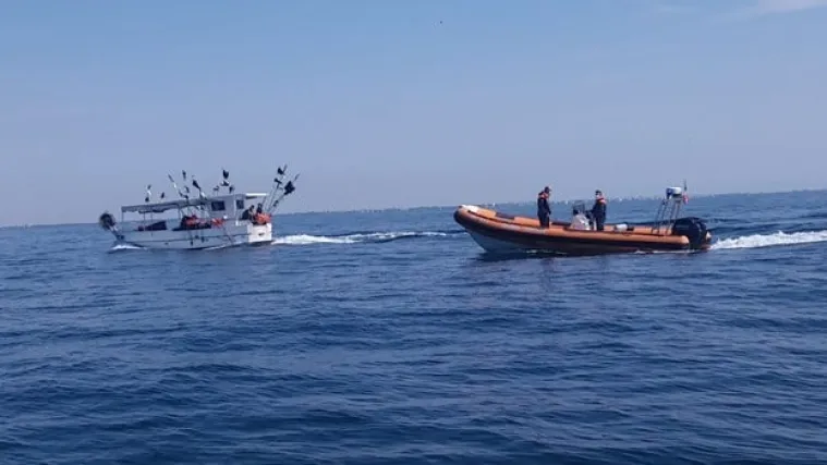Obalna straža uhvatila hrvatsku ribaricu u krivolovu u vodama Italije
