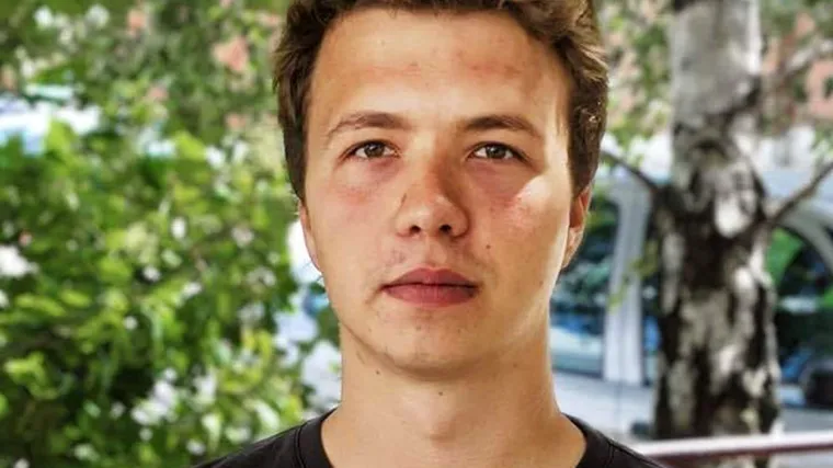 Roman Protaševič i njegova djevojka prebačeni u odvojene kućne pritvore nakon što su ih oteli iz aviona