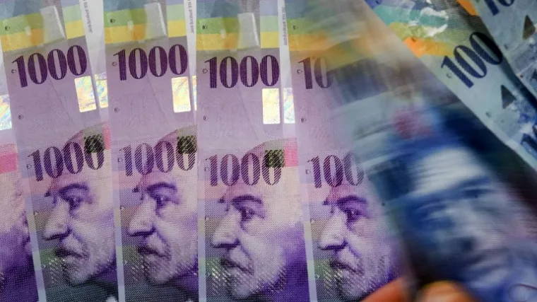 Centralne banke upozoravaju da virtualni novac nema zaštitu ni stabilnost, no nije da su se baš iskazale s npr. frankom...