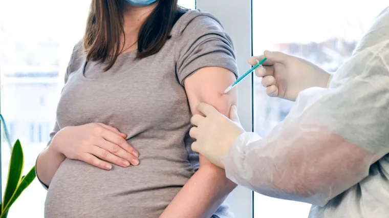 Kakvi su rizici za bebu i treba li se cijepiti? Odgovori na važna pitanja, uključujući i ona o neplodnosti