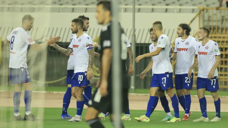 Hajduk prodao svog najskupljeg igrača, osigurao Fossatija, a u istom danu dovodi novu zvijezdu