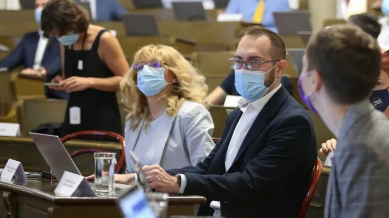 Strankama iz zagrebačke Skupštine do kraja godine 1, 9 milijuna kn: Zna se kome ide najviše - čak 788.000 kn