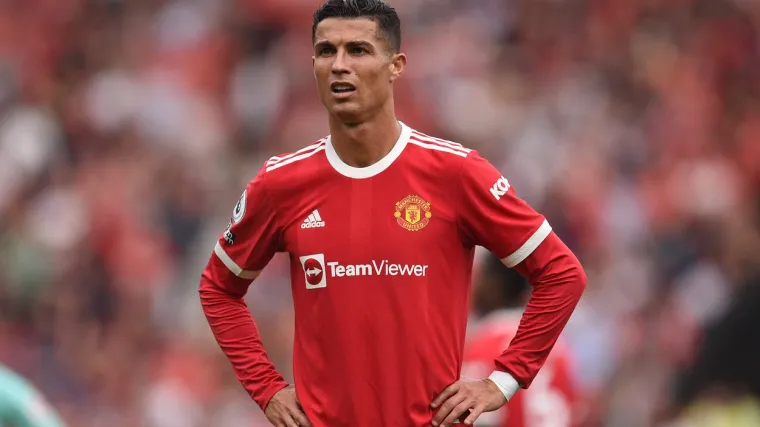 Kakav zastrašujući prizor. Pogledajte tko se vozi iza Ronalda po ulicama Manchestera