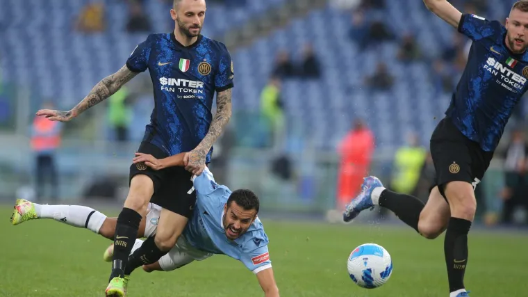 Perišić zabio za svoj Inter s bijele točke, ali je Lazio u posljednjim minutama uspio uzeti sva tri boda